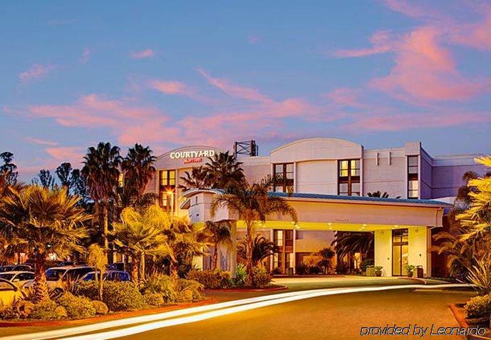 คอร์ตยาร์ด วัลเลโฮ นาปาแวลเลย์ Hotel บาเยโค ภายนอก รูปภาพ